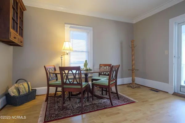 $299,000 | 111 South Oakum Street, Edenton, NC 27932