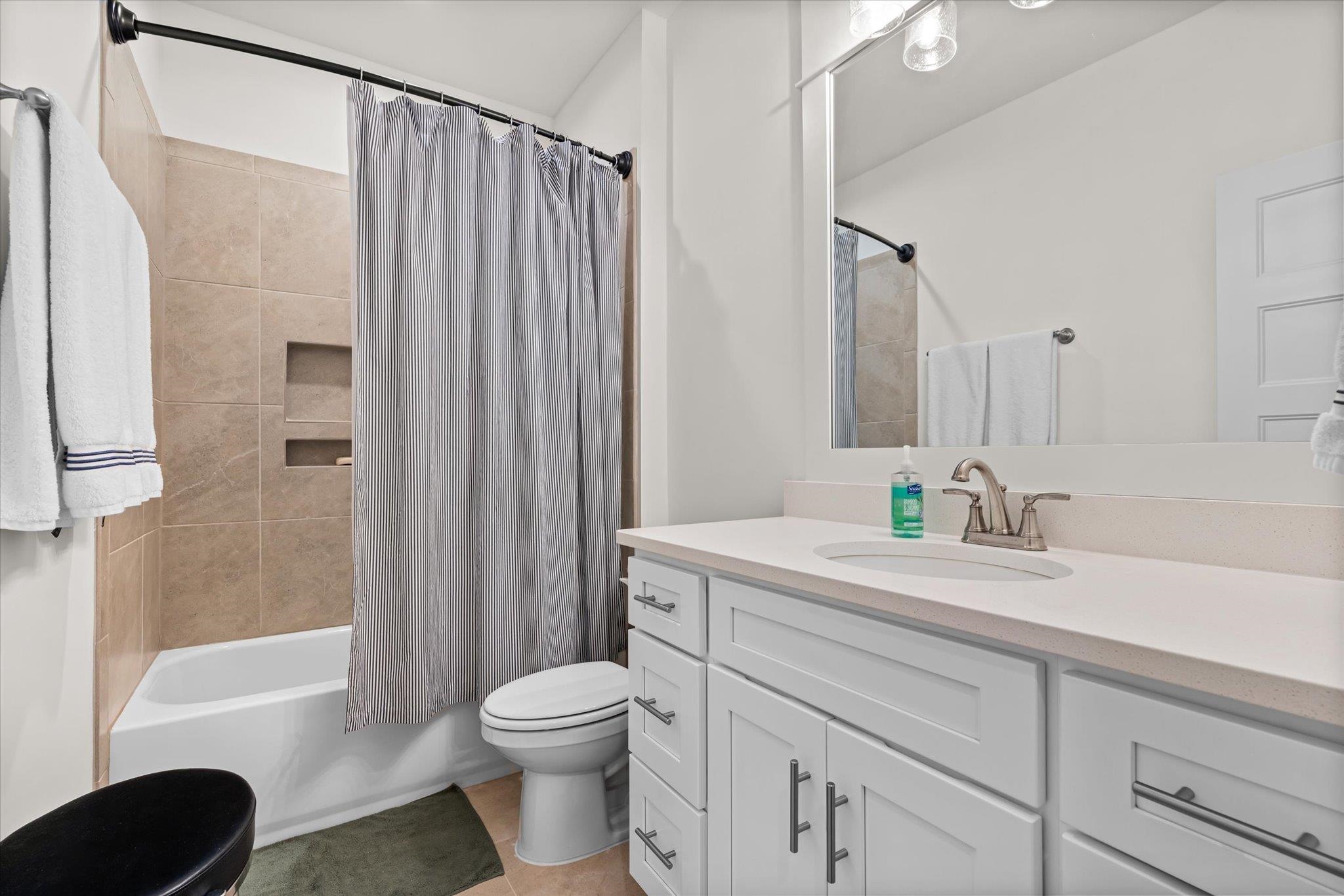 658 Kitfox Avenue Fairhope, AL 36532 - Photo 33 of 50 Bathroom