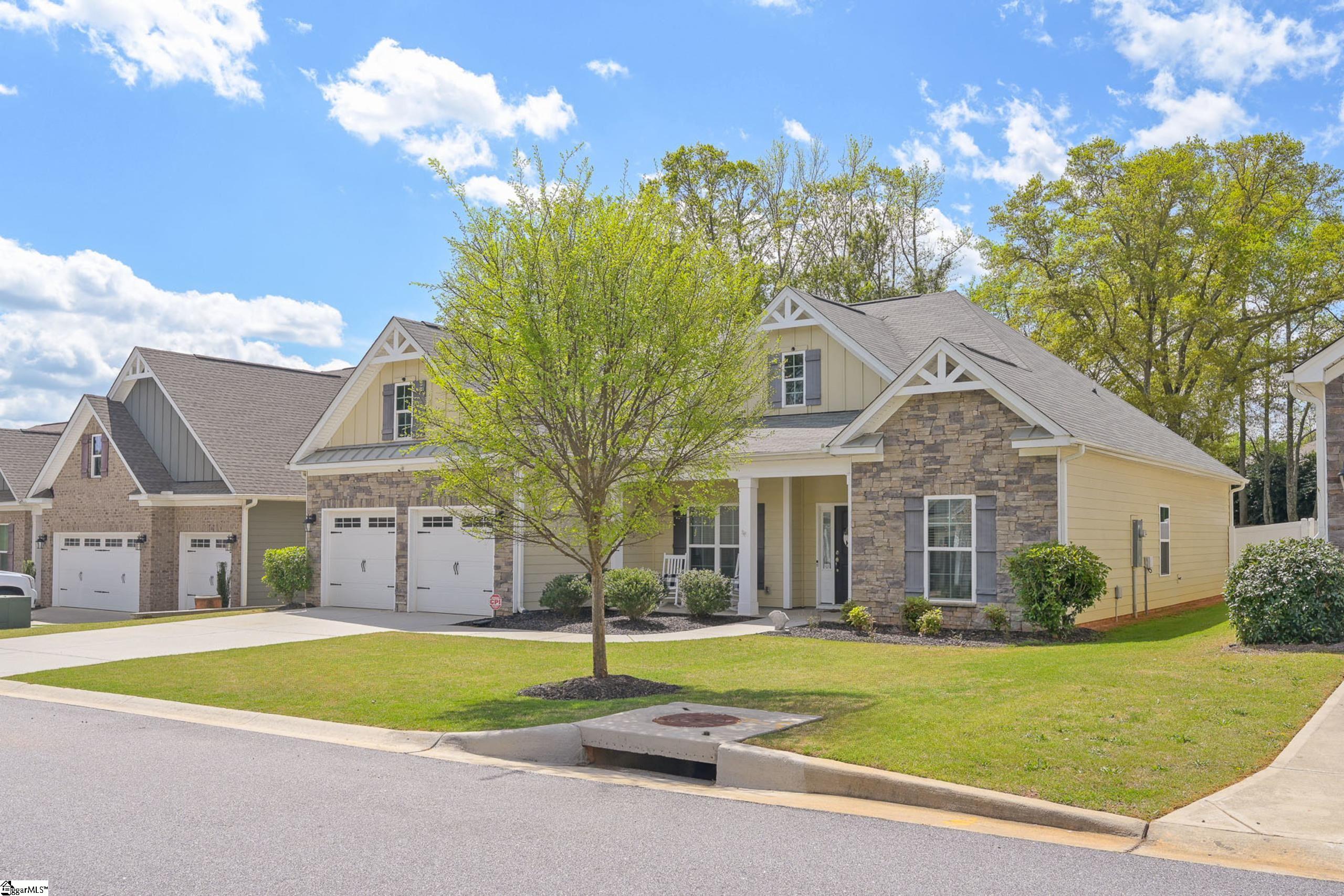 8 Guernsey Way Fountain Inn, SC 29644 - Photo 2 of 32 Gallery Image 2