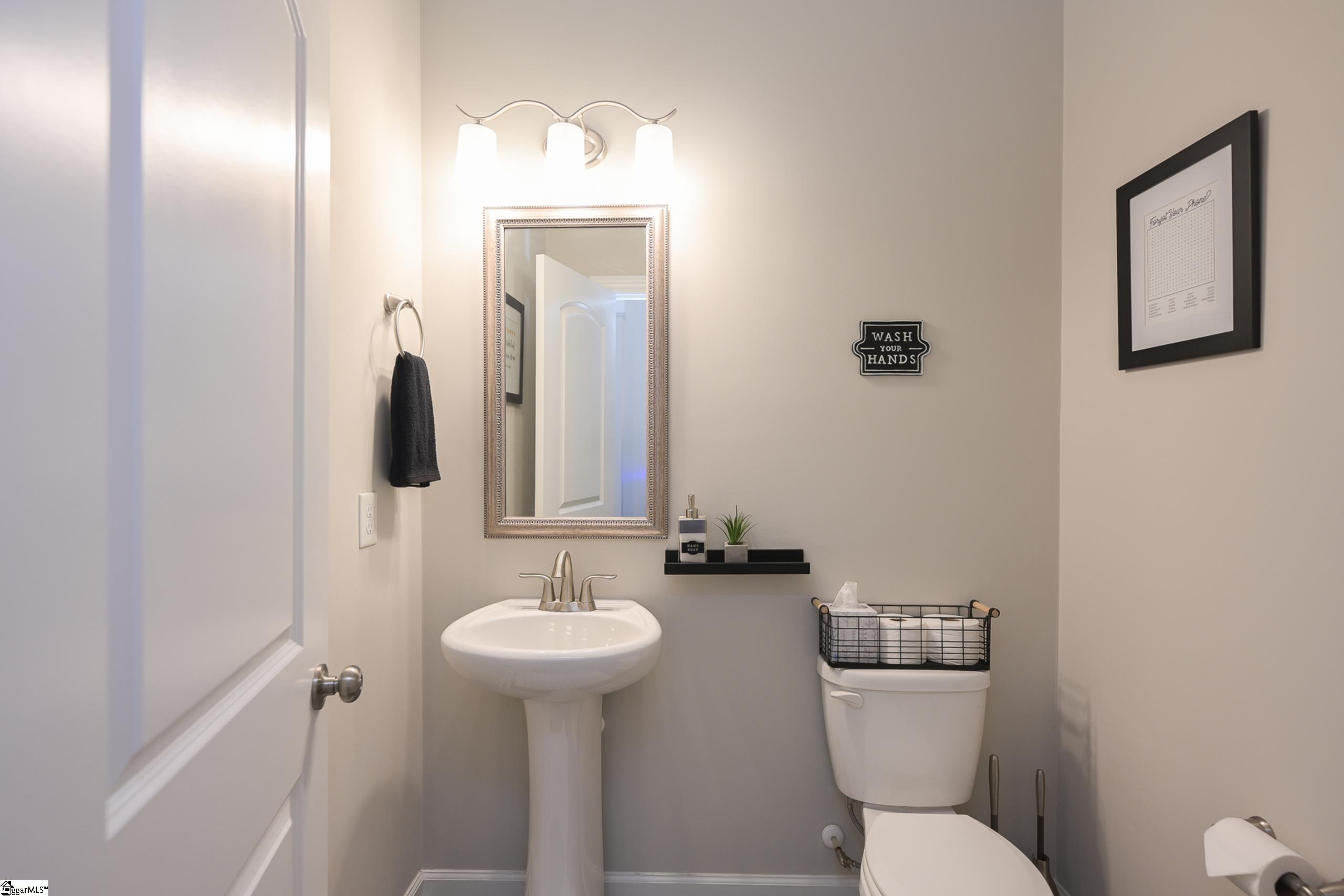8 Guernsey Way Fountain Inn, SC 29644 - Photo 9 of 32 Gallery Image 9