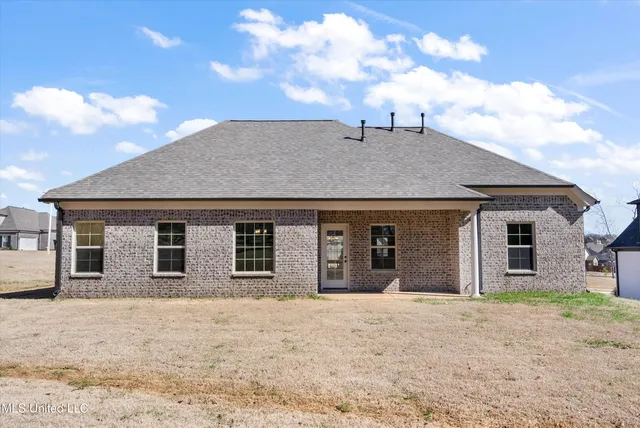 $352,600 | 1781 Benton Drive, Hernando, MS 38651