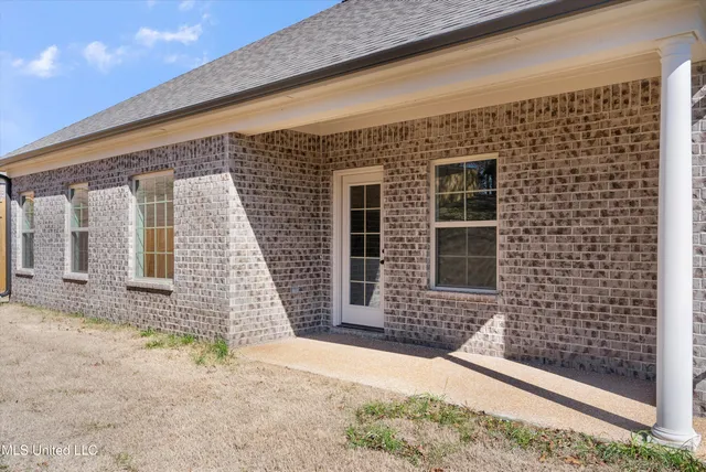 $352,600 | 1781 Benton Drive, Hernando, MS 38651