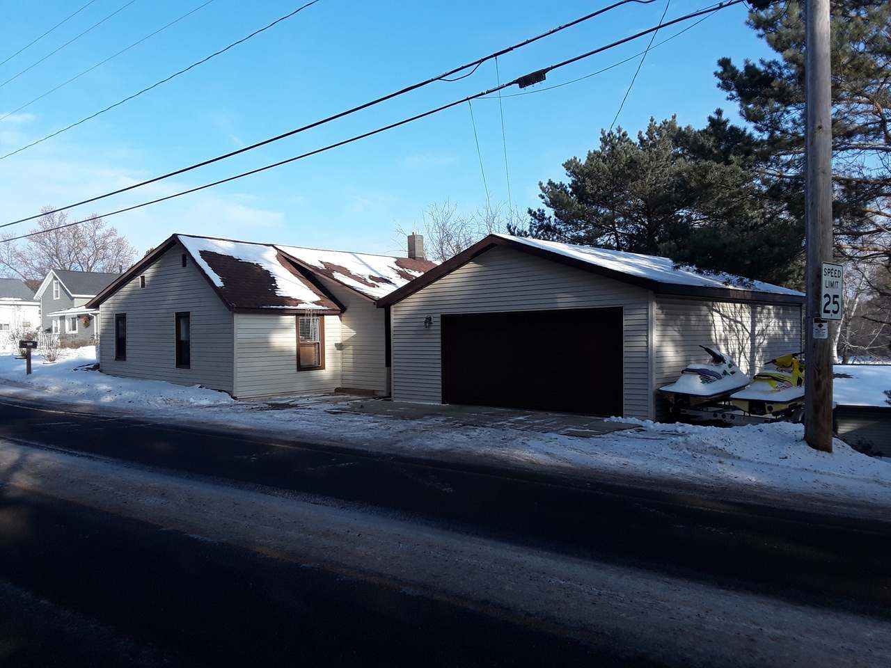 1660 Eagle Street Rhinelander, WI 54501 - Photo 4 of 21 Gallery Image 4