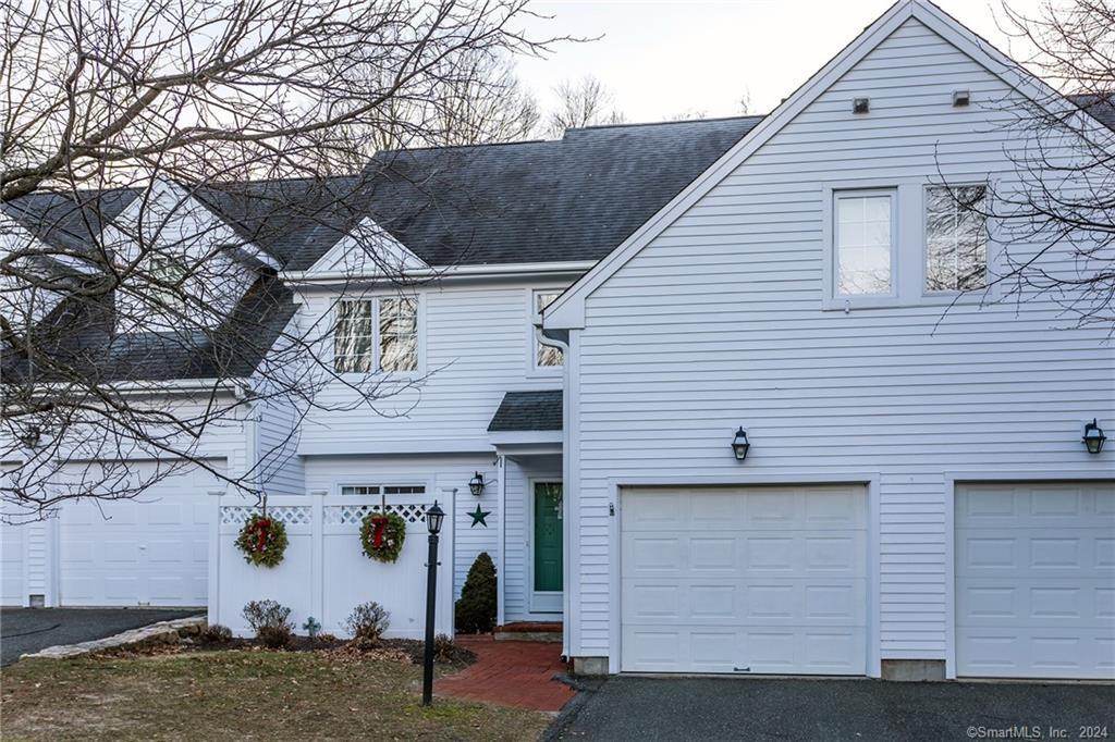 Lovely Quarry Ridge Townhouse