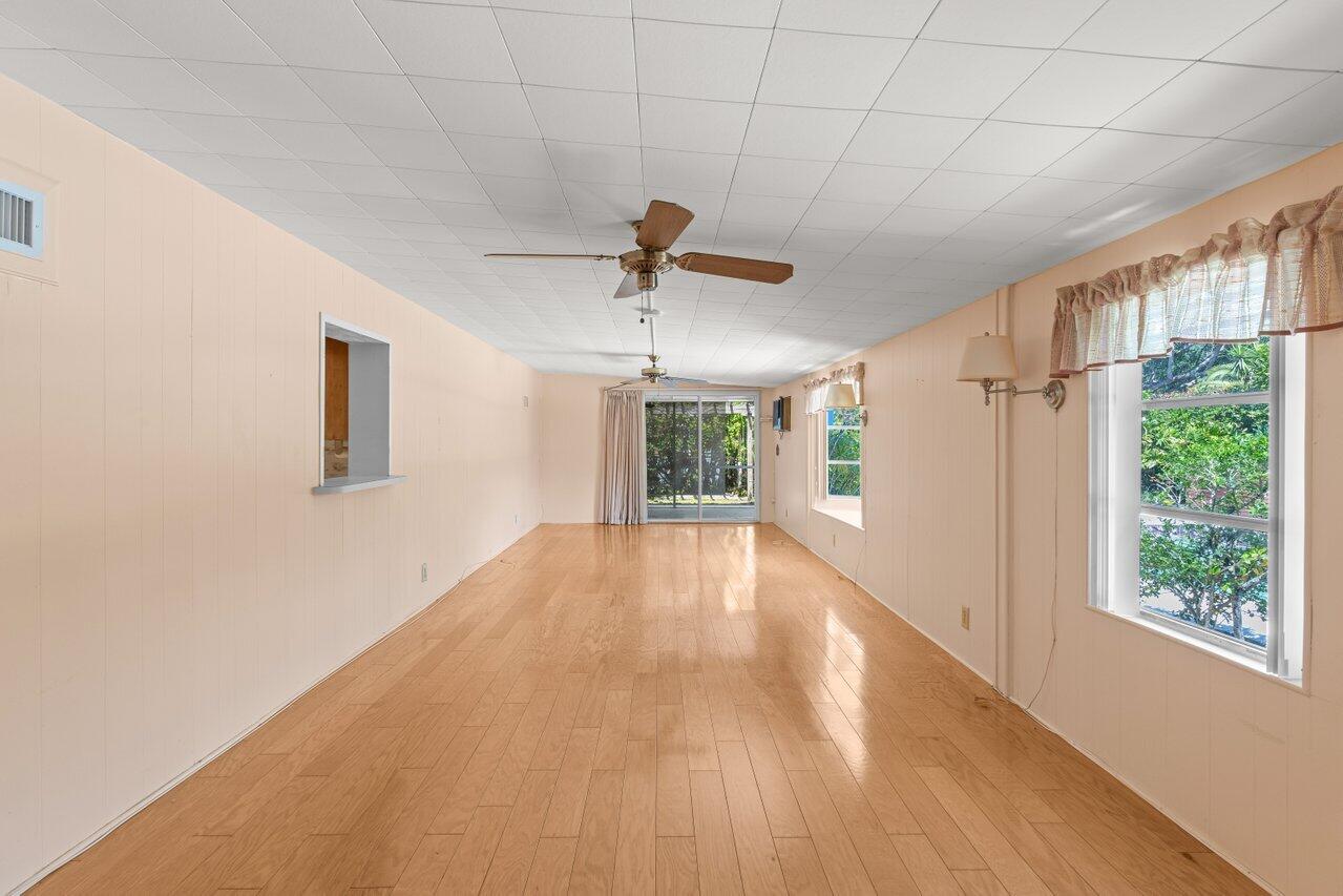 7 Willow Road Tequesta, FL 33469 - Photo 14 of 37 013-7WillowRoad-Jupiter-FL-33469-SMALL