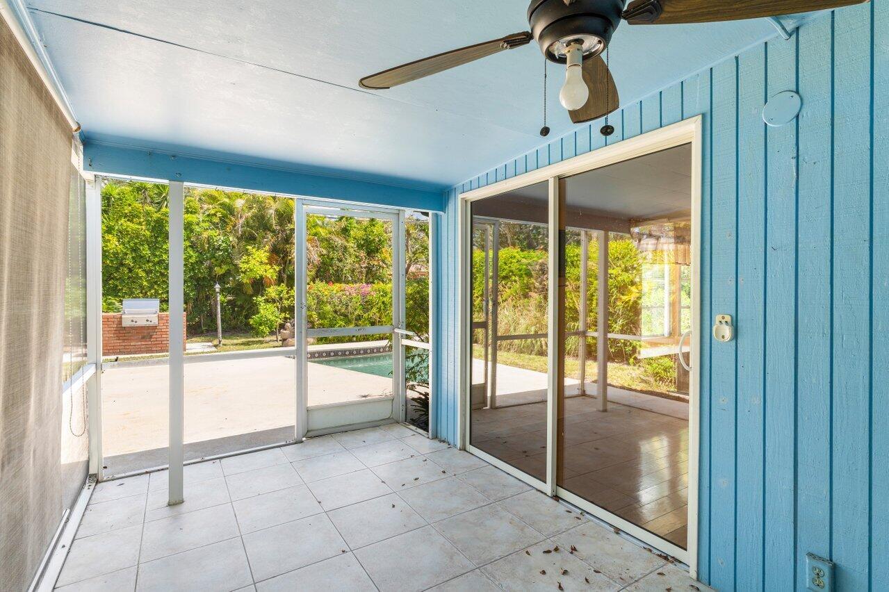 7 Willow Road Tequesta, FL 33469 - Photo 23 of 37 024-7WillowRoad-Jupiter-FL-33469-SMALL