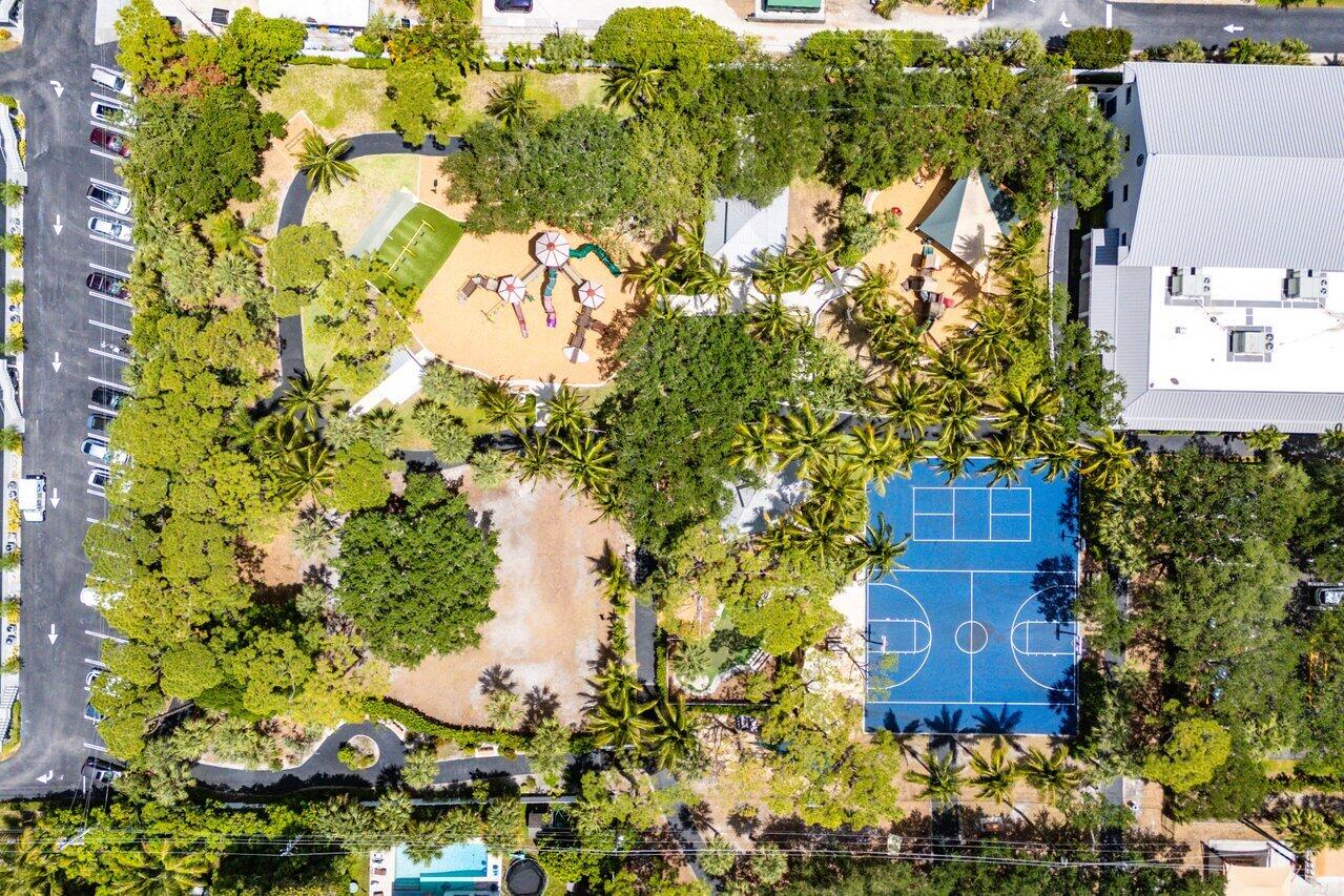 7 Willow Road Tequesta, FL 33469 - Photo 37 of 37 043-7WillowRoad-Jupiter-FL-33469-SMALL