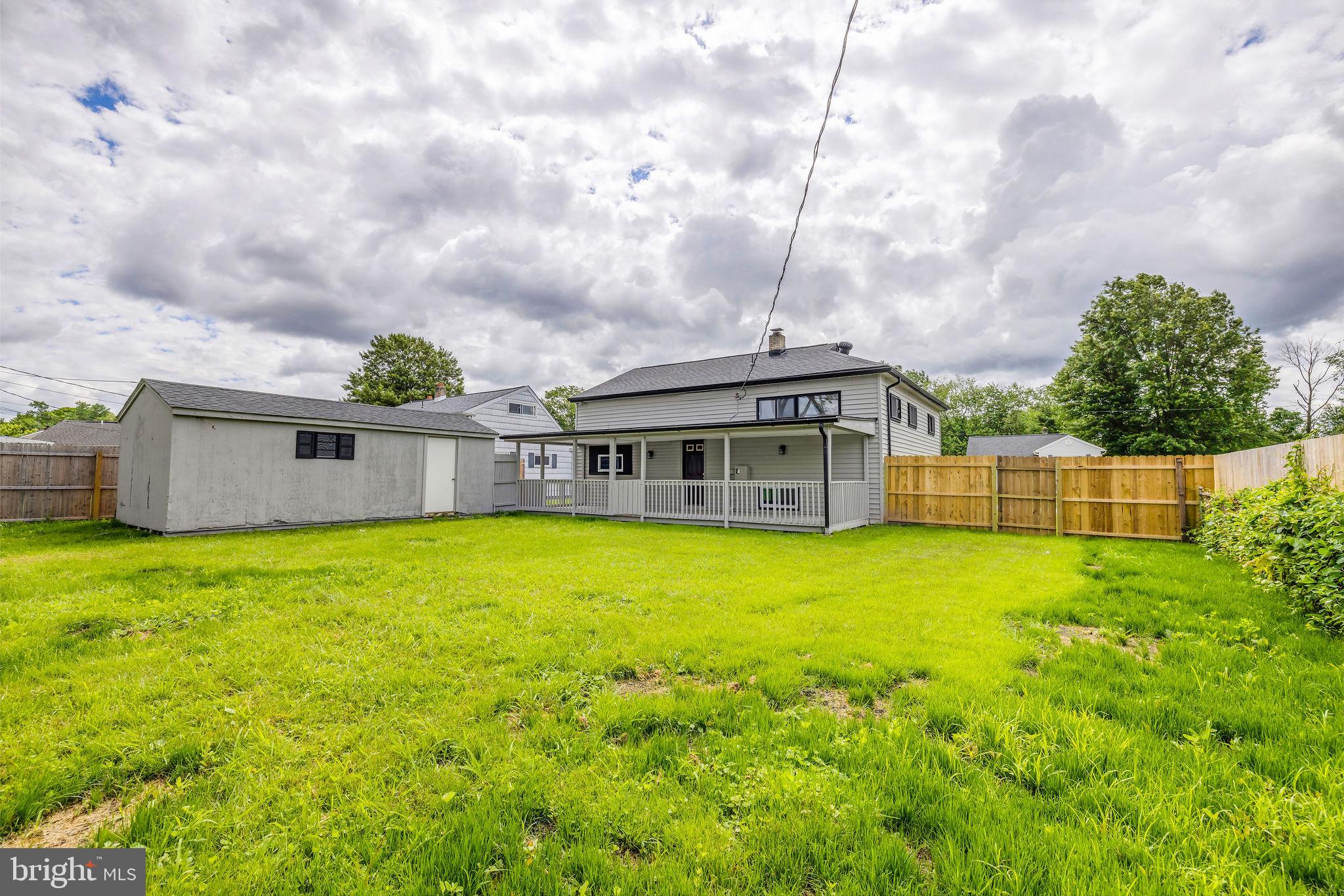 136 Brookside Boulevard Newark, DE 19713 - Photo 21 of 31 a view of a house with a backyard