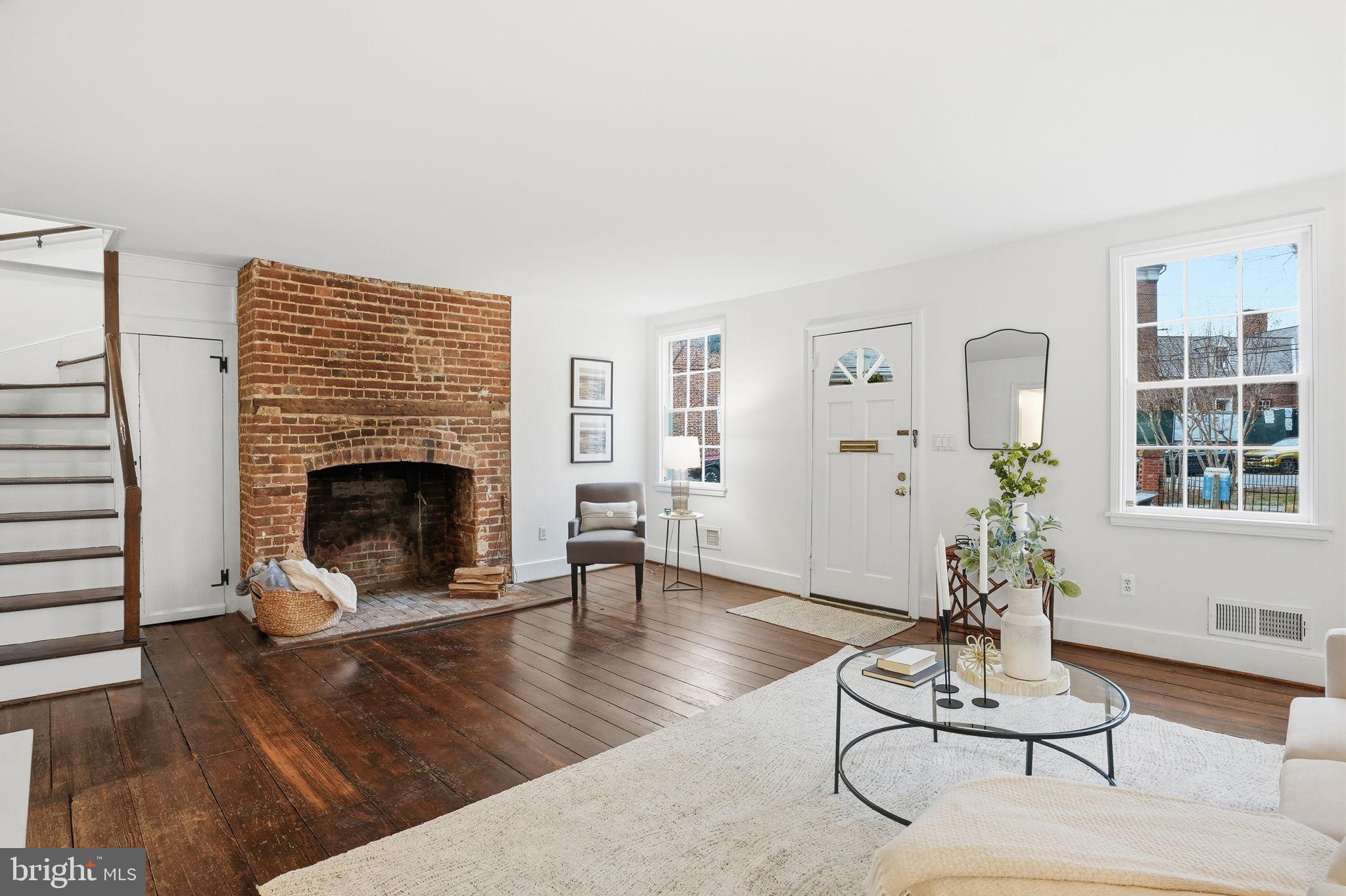 167 Prince George Street Annapolis, MD 21401 - Photo 11 of 51 Living Room w/Wood Burning Fireplace