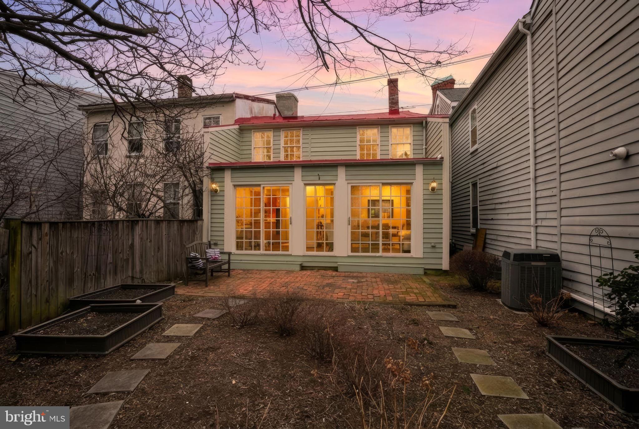 167 Prince George Street Annapolis, MD 21401 - Photo 40 of 51 Twilight Hour