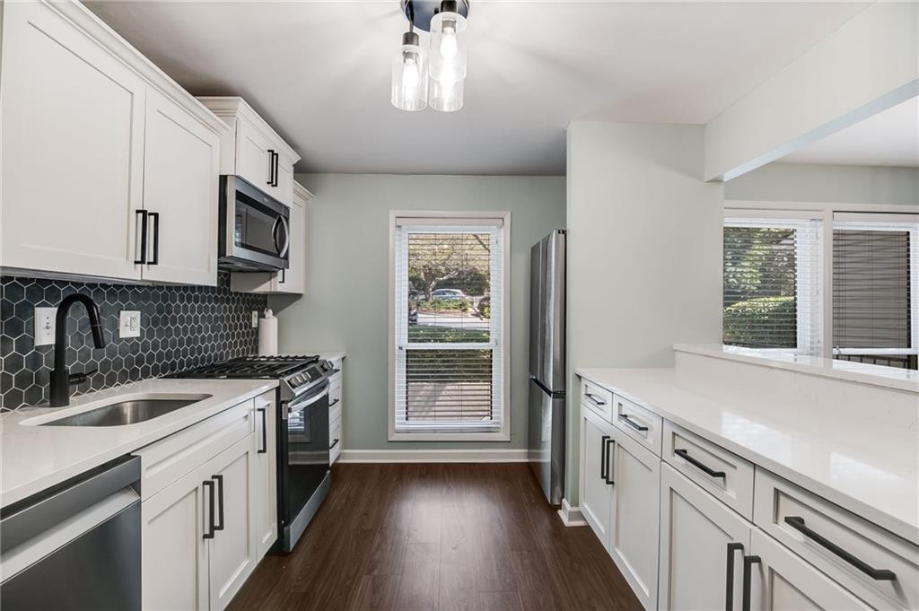 807 Wynnes Ridge Circle, Unit 807 Marietta, GA 30067 - Photo 11 of 30