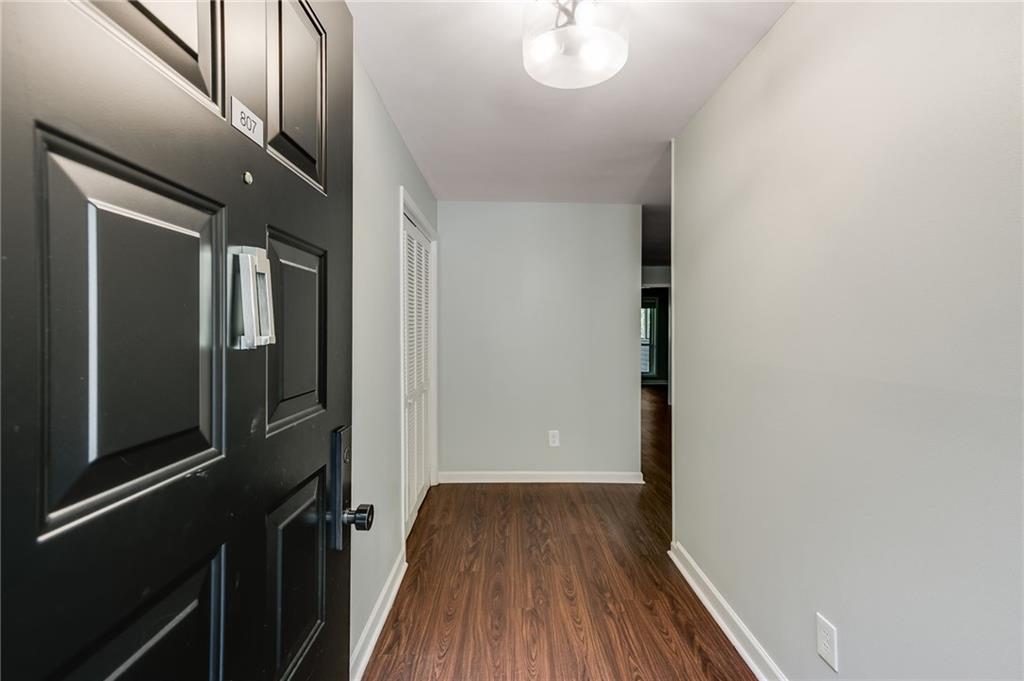 807 Wynnes Ridge Circle, Unit 807 Marietta, GA 30067 - Photo 2 of 30