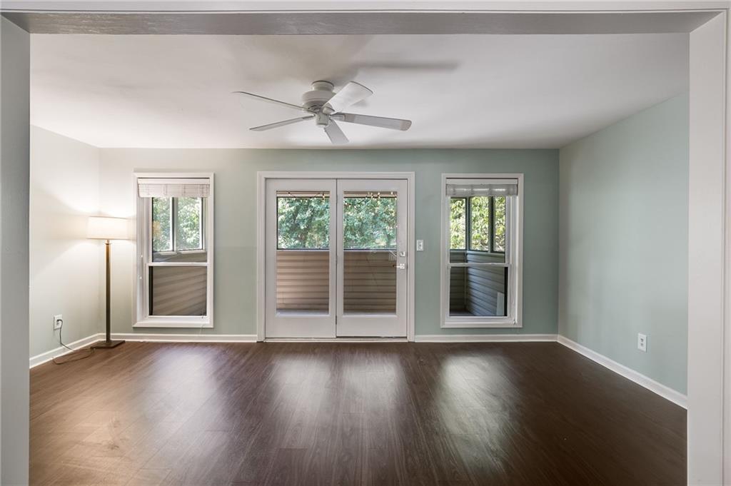 807 Wynnes Ridge Circle, Unit 807 Marietta, GA 30067 - Photo 8 of 30