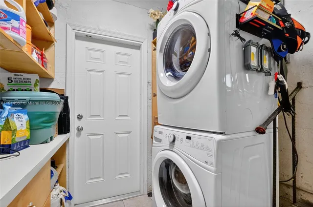 $739,000 | 1527 Mayo Street, Hollywood, FL 33020