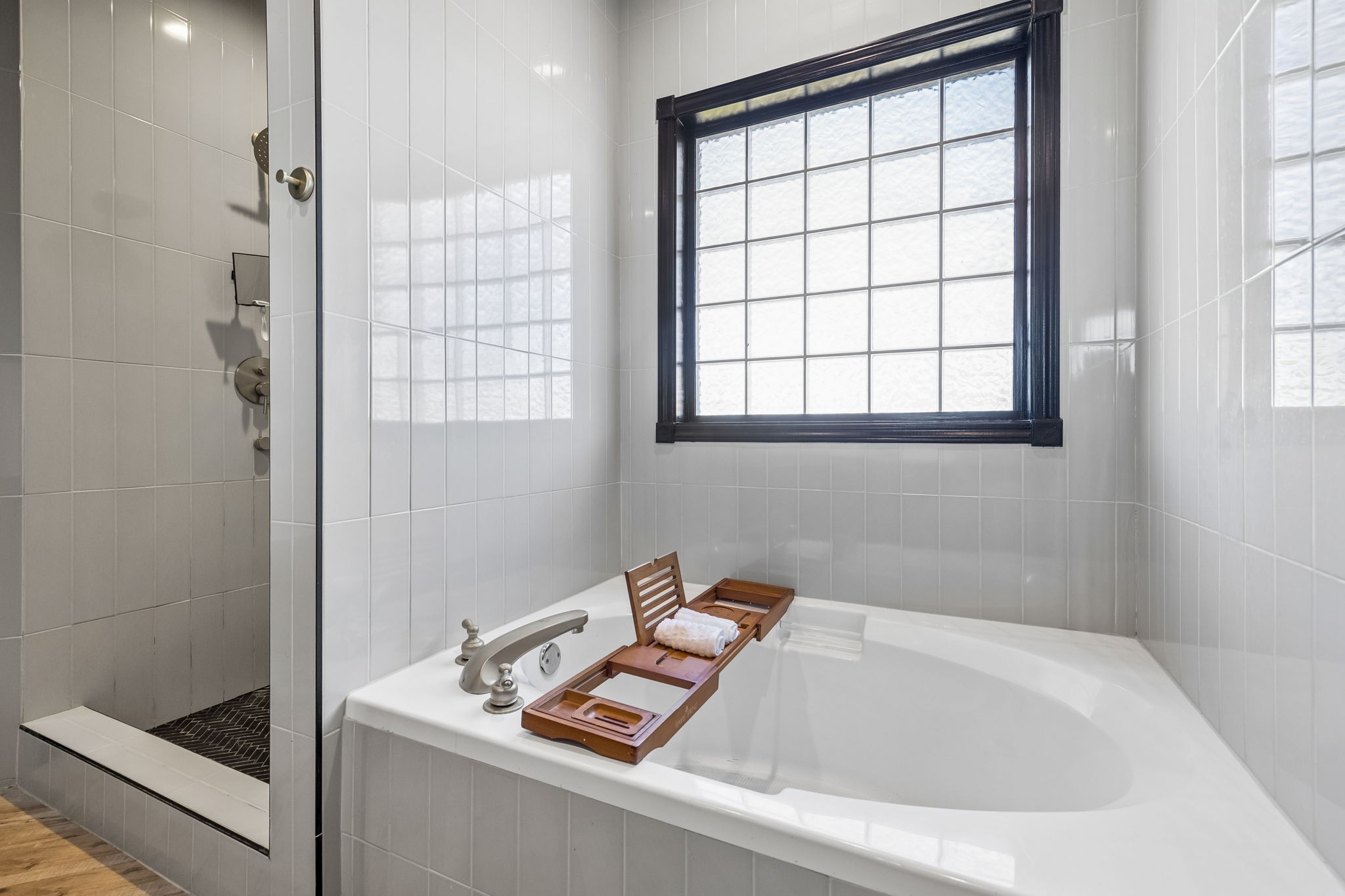3918 Rowland Road Murfreesboro, TN 37128 - Photo 20 of 50 a bathroom with a bathtub and window