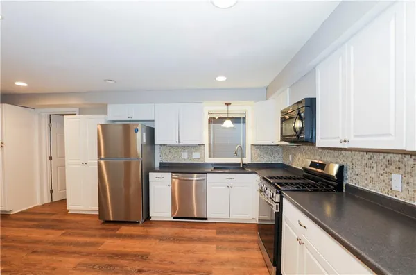 $2,050 | 3052 Riviera Drive, Conyers, GA 30012