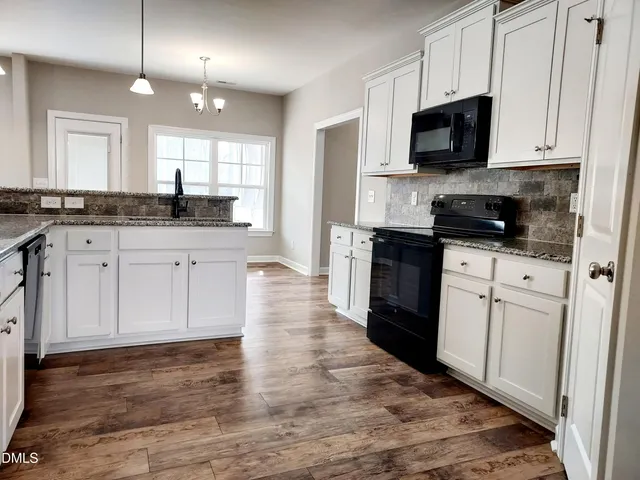 $399,900 | 255 Kenbridge Lane, Princeton, NC 27569