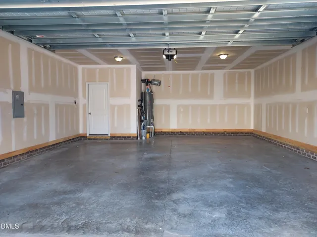 $399,900 | 255 Kenbridge Lane, Princeton, NC 27569