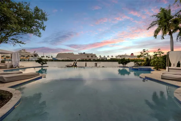 $150,000 | 100 Palm Avenue, Miami Beach, FL 33139