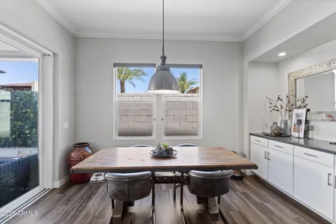 $799,900 | 1555 East Ocotillo Road, Unit 16, Phoenix, AZ 85014