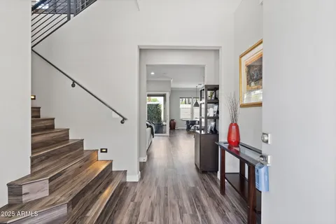 $799,900 | 1555 East Ocotillo Road, Unit 16, Phoenix, AZ 85014