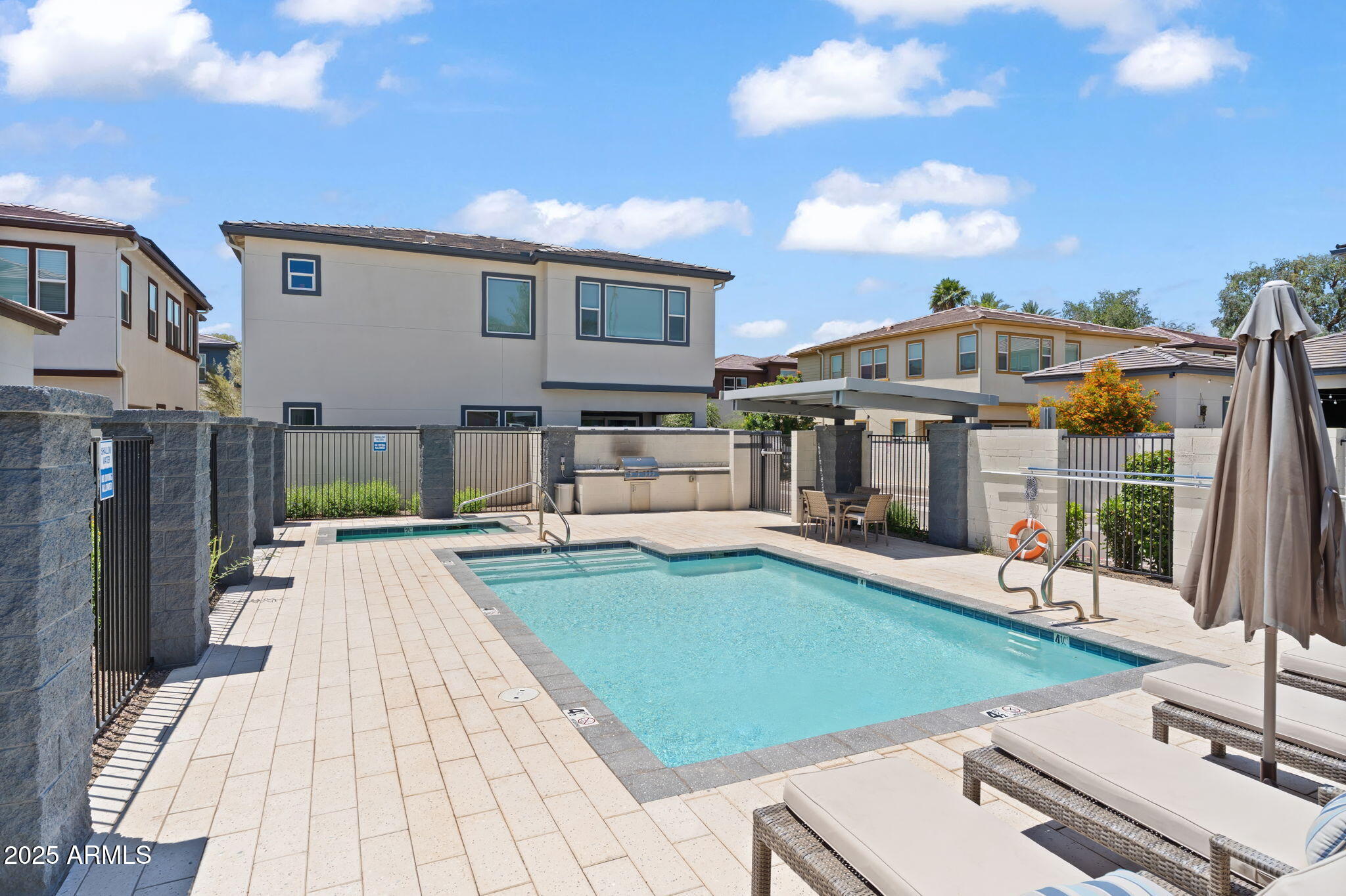 1555 East Ocotillo Road, Unit 16 Phoenix, AZ 85014 - Photo 51 of 51 58-web-or-mls-DSC_2059