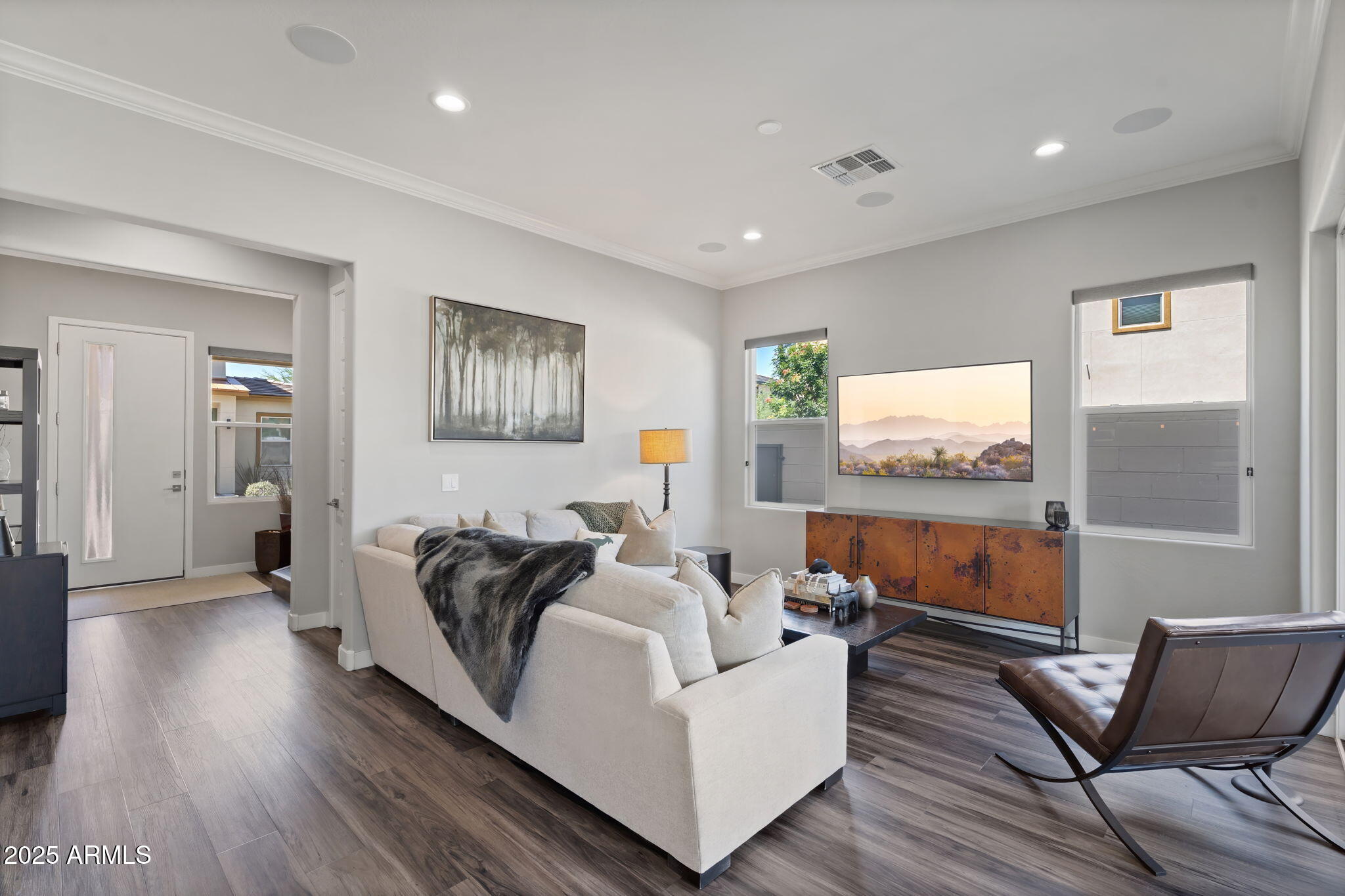 1555 East Ocotillo Road, Unit 16 Phoenix, AZ 85014 - Photo 9 of 51 11-web-or-mls-DSC_2011