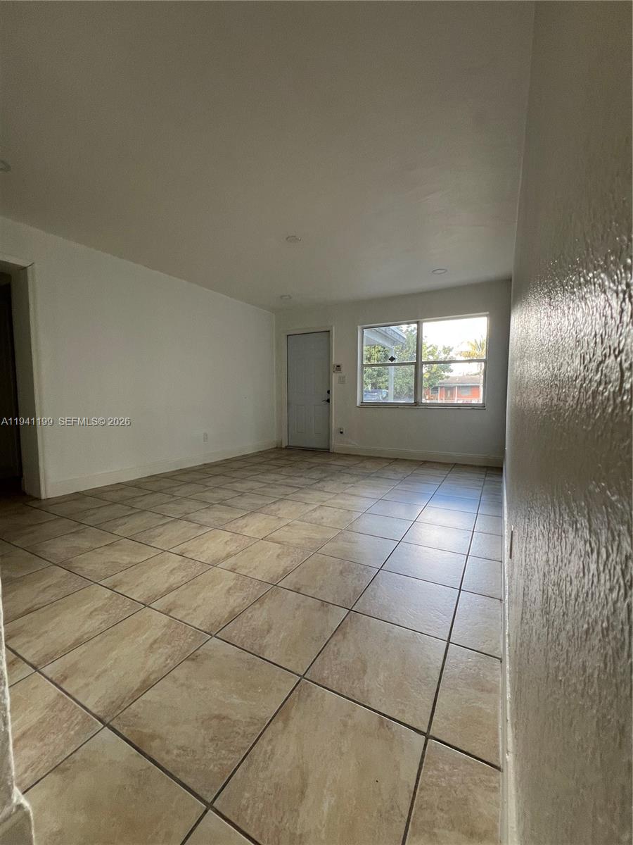 15400 Southwest 295th Street Homestead, FL 33033 - Photo 22 of 38 a view of an empty room and window