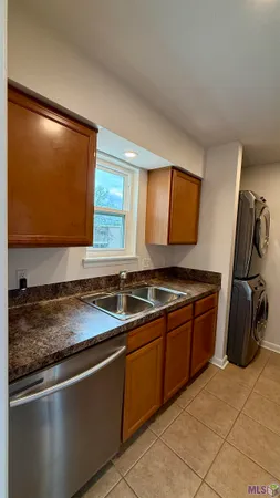 $1,000 | 8155 Jefferson Highway, Unit 203, Baton Rouge, LA 70809