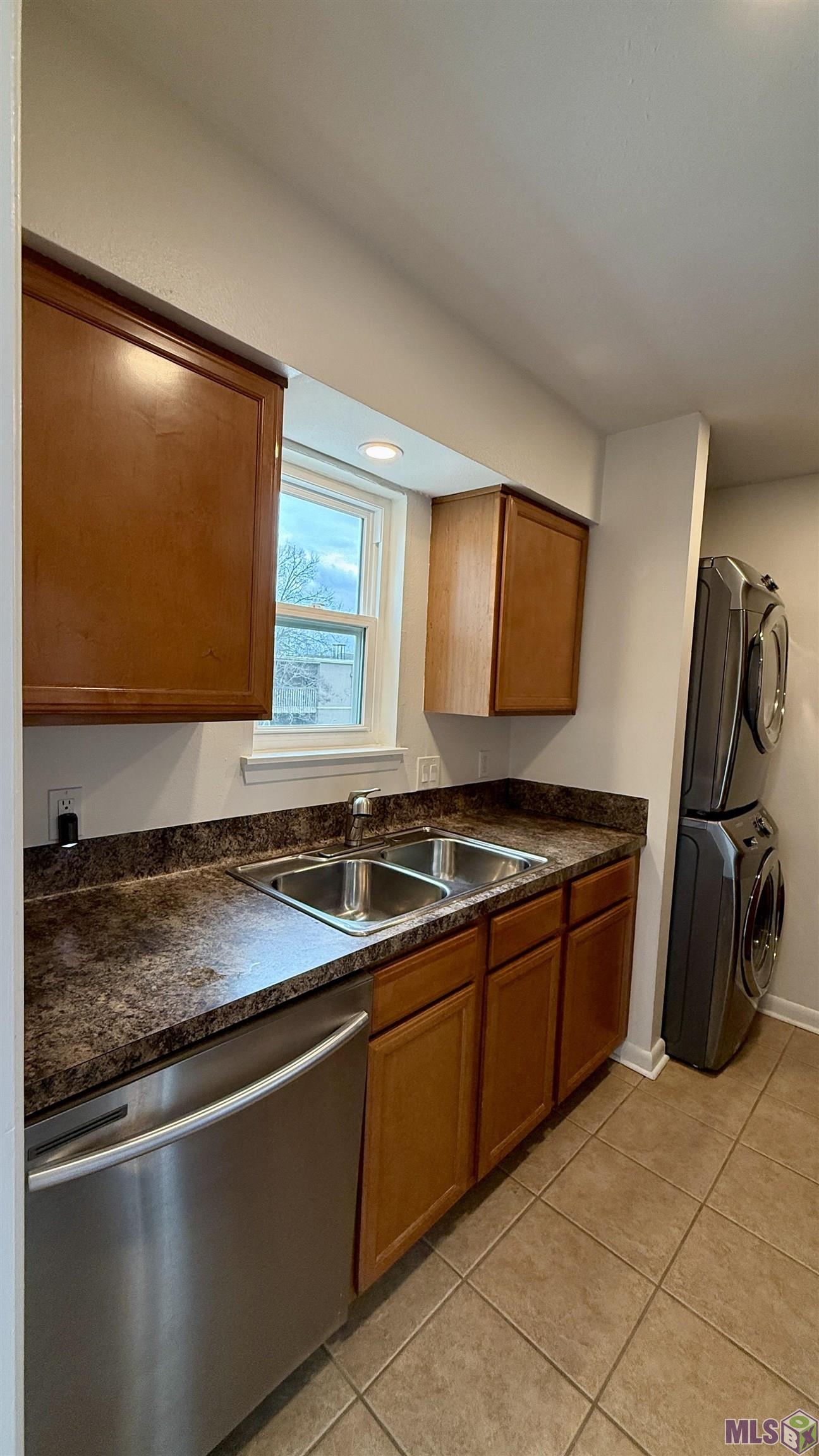 8155 Jefferson Highway, Unit 203 Baton Rouge, LA 70809 - Photo 11 of 21 Kitchen