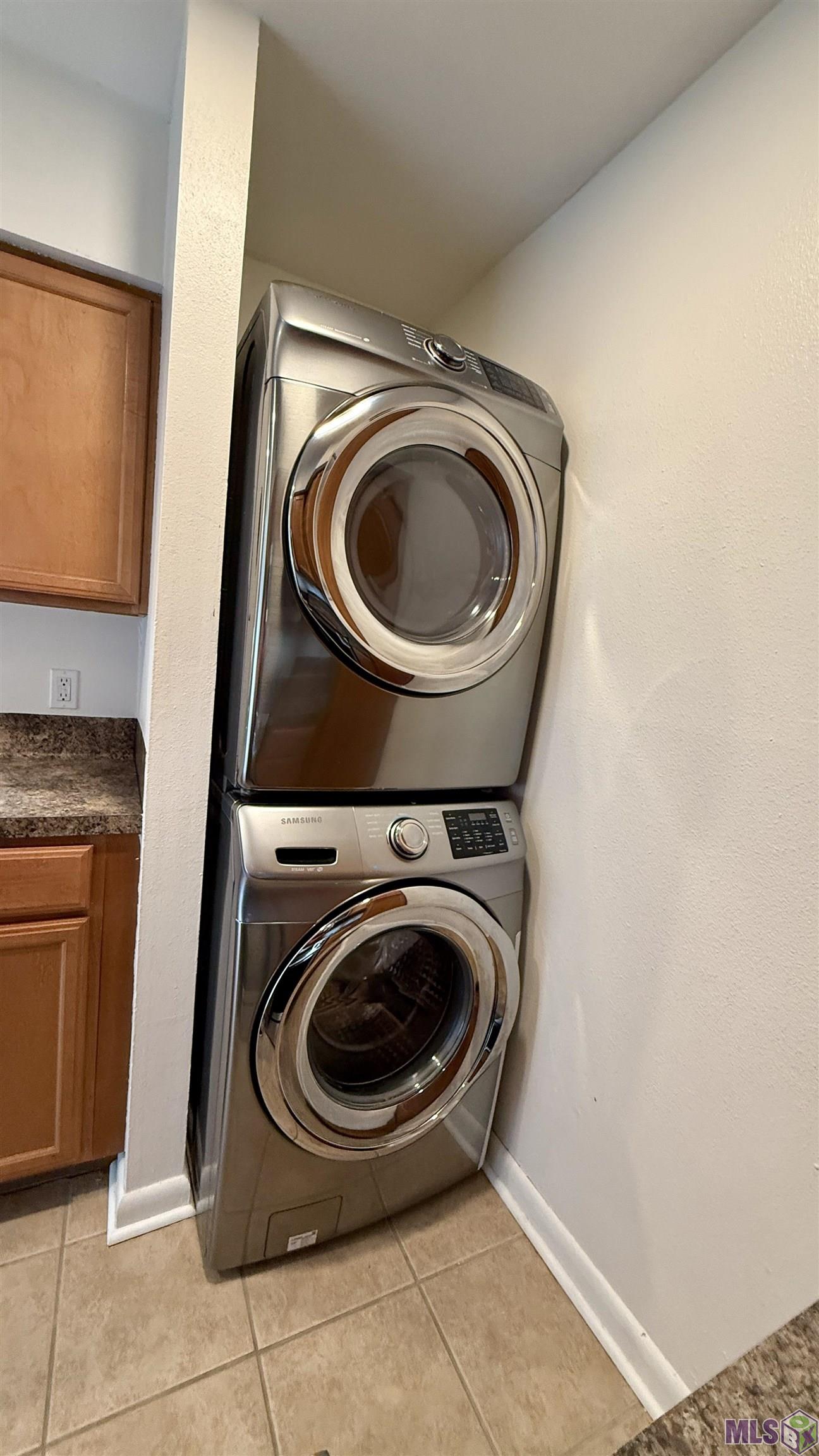 8155 Jefferson Highway, Unit 203 Baton Rouge, LA 70809 - Photo 12 of 21 Laundry Area