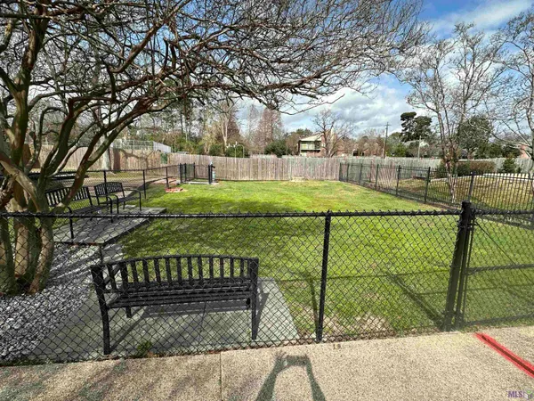 $1,000 | 8155 Jefferson Highway, Unit 203, Baton Rouge, LA 70809