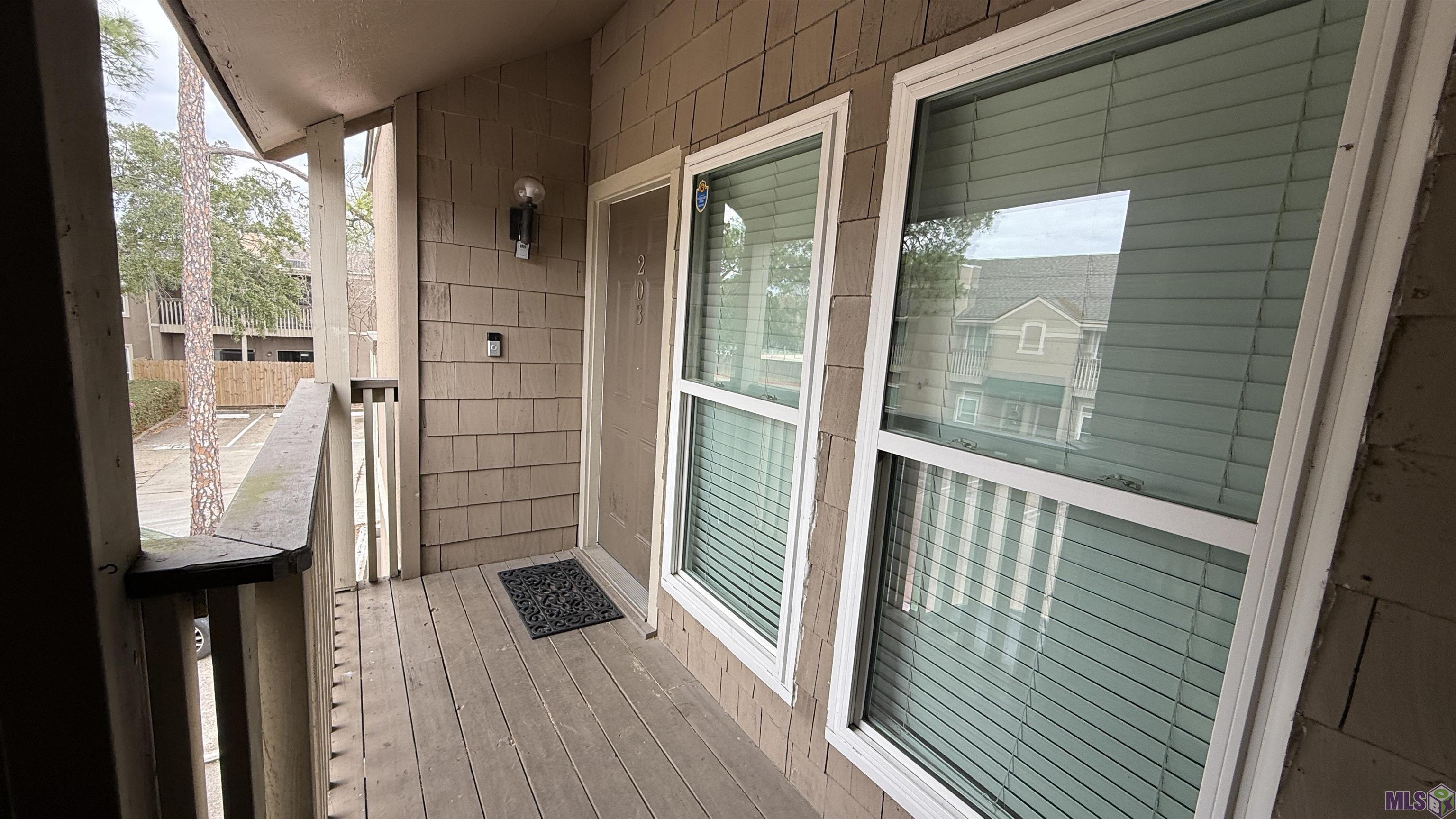 8155 Jefferson Highway, Unit 203 Baton Rouge, LA 70809 - Photo 2 of 17 Front Porch