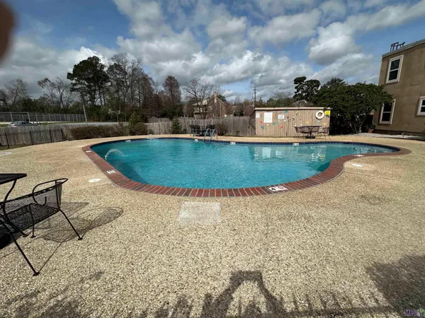$1,000 | 8155 Jefferson Highway, Unit 203, Baton Rouge, LA 70809