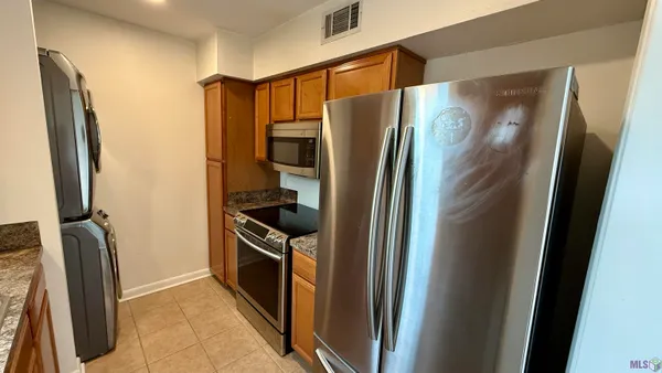 $1,000 | 8155 Jefferson Highway, Unit 203, Baton Rouge, LA 70809