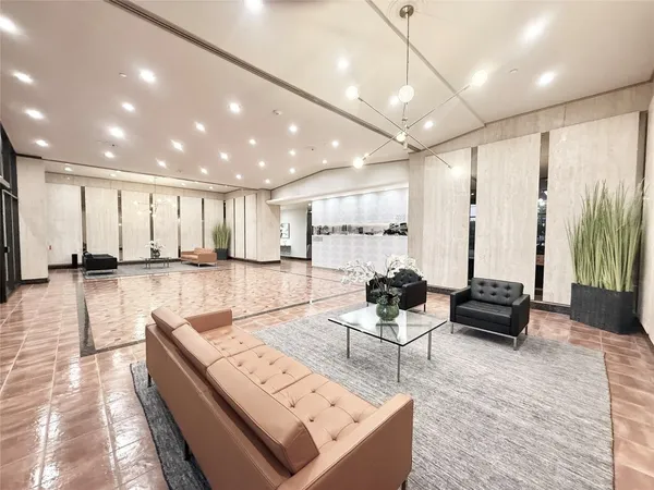 $149,900 | 2016 Main Street, Unit 915, Houston, TX 77002