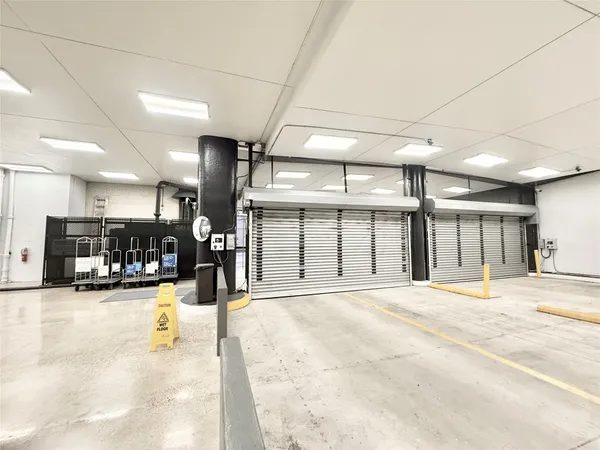 $149,900 | 2016 Main Street, Unit 915, Houston, TX 77002