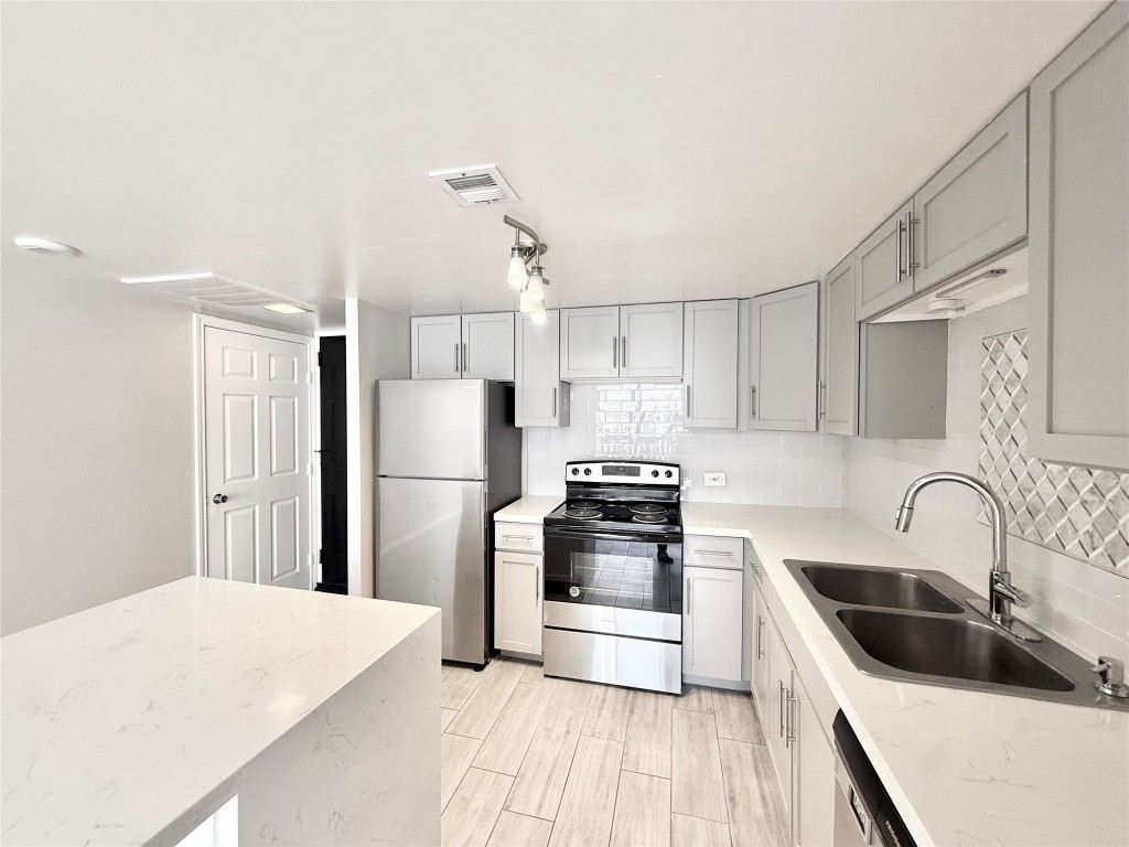 2016 Main Street, Unit 915 Houston, TX 77002 - Photo 5 of 46