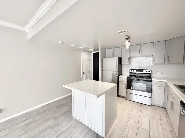 $149,900 | 2016 Main Street, Unit 915, Houston, TX 77002