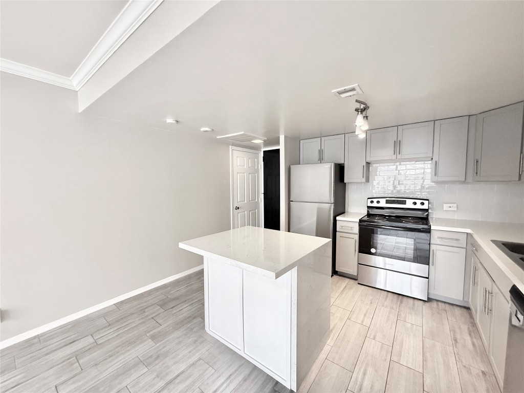 2016 Main Street, Unit 915 Houston, TX 77002 - Photo 9 of 46