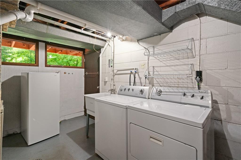 102 Colwyn Road Pittsburgh, PA 15237 - Photo 29 of 29 a utility room with dryer and washer