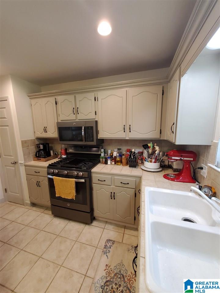785 Merlin Drive Calera, AL 35040 - Photo 19 of 49
