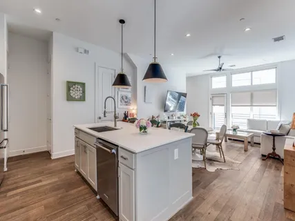 $550,000 | 5202 Capitol Avenue, Unit 1110, Dallas, TX 75206