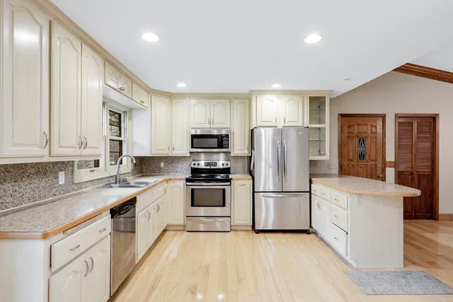 $595,000 | 4775 126th St Court North, White Bear Lake, MN 55110