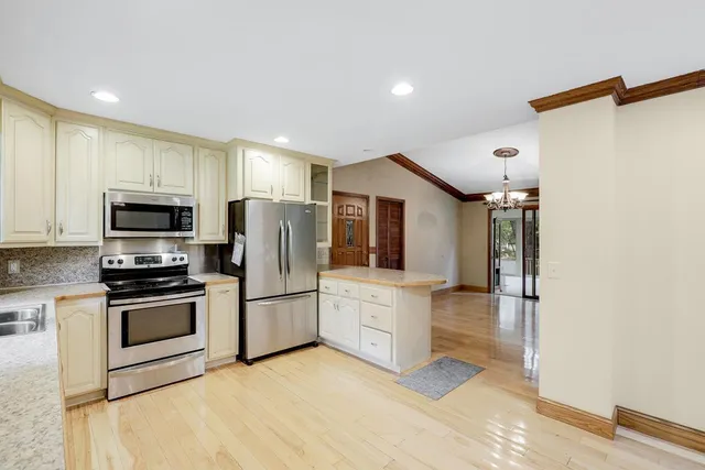 $595,000 | 4775 126th St Court North, White Bear Lake, MN 55110