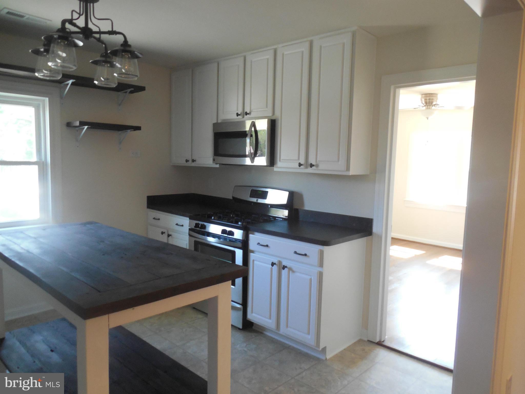 20530 Cedar Grove Road Culpeper, VA 22701 - Photo 5 of 20 Kitchen