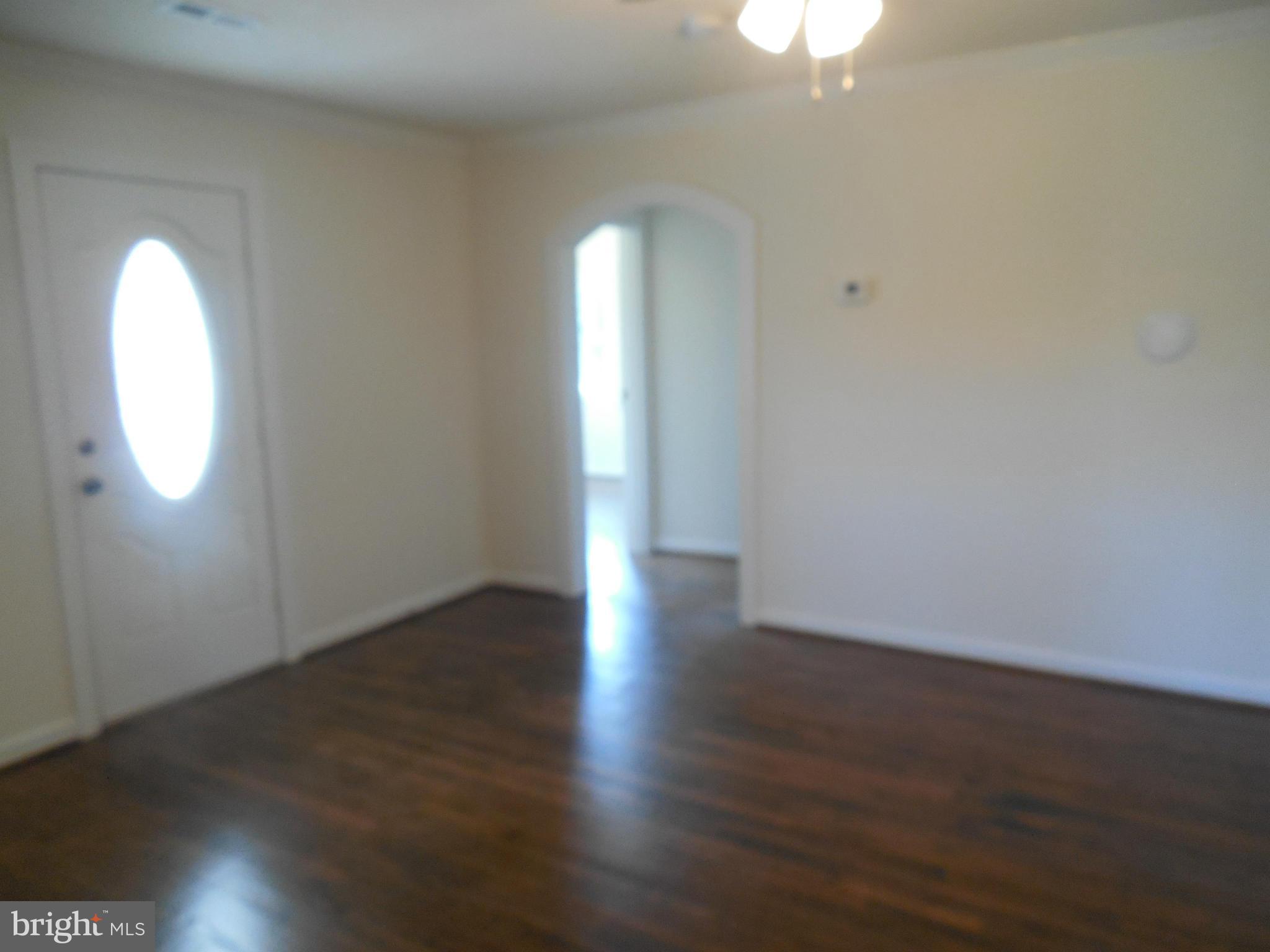 20530 Cedar Grove Road Culpeper, VA 22701 - Photo 8 of 20 Living Room