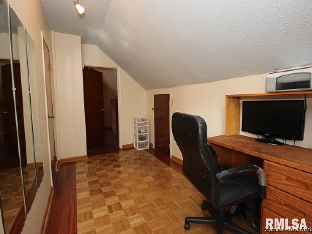 1628 Reed Avenue Springfield, IL 62704 - Photo 17 of 22 Gallery Image 17