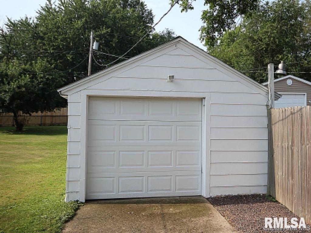 1628 Reed Avenue Springfield, IL 62704 - Photo 21 of 22 Gallery Image 21