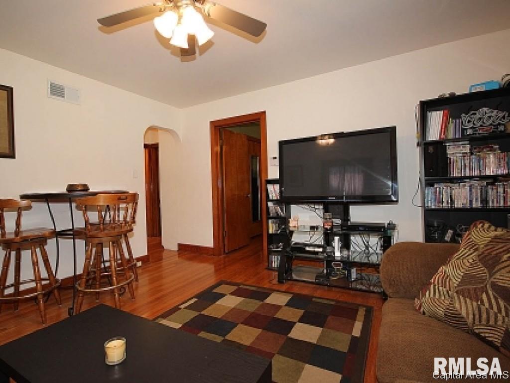 1628 Reed Avenue Springfield, IL 62704 - Photo 3 of 22 Gallery Image 3
